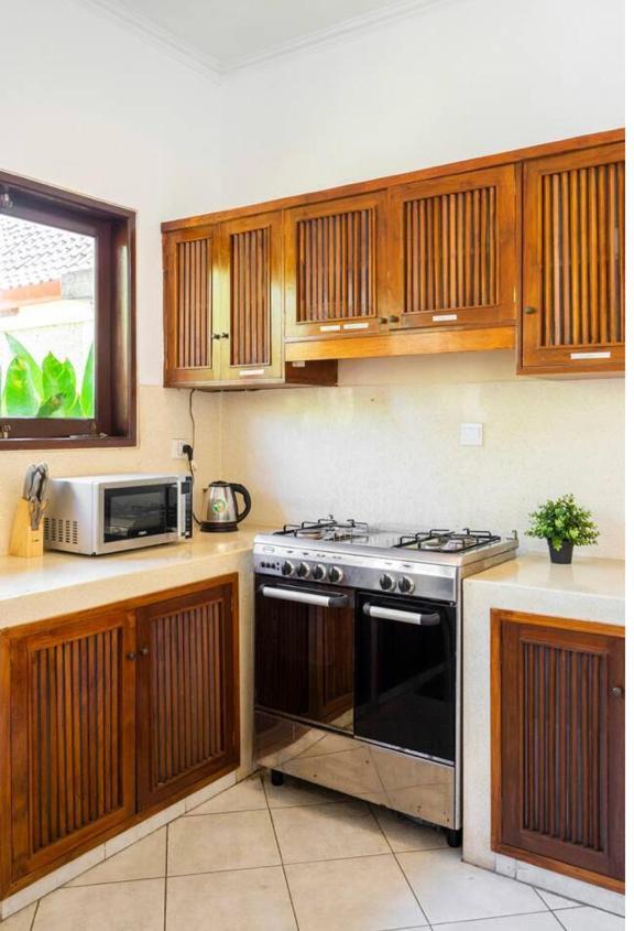 Arona Villa Sanur Экстерьер фото